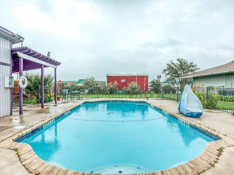 Oyo Hotel San Antonio East Buitenkant foto